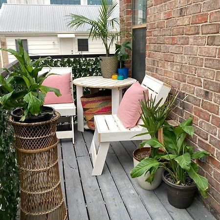 Luxury Greenhouse Studio Apartment Austin Ngoại thất bức ảnh